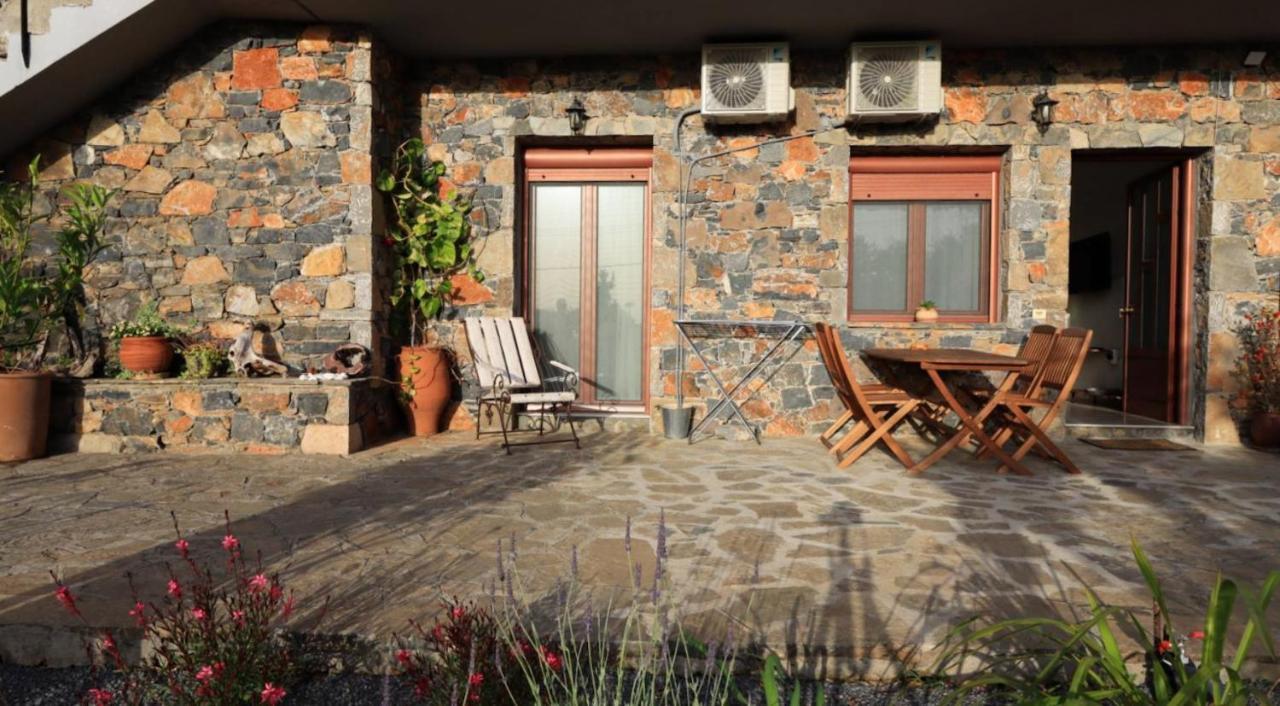 Comfortable Apartment With Garden - Casa Con Vista Havania Bagian luar foto